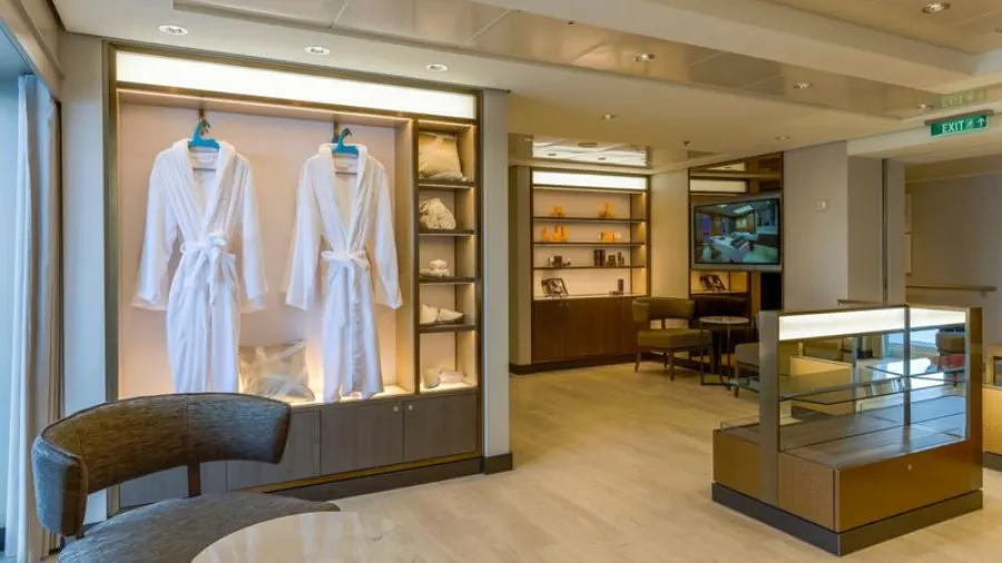 Relaxation lounge and healthy beverages at The Spa