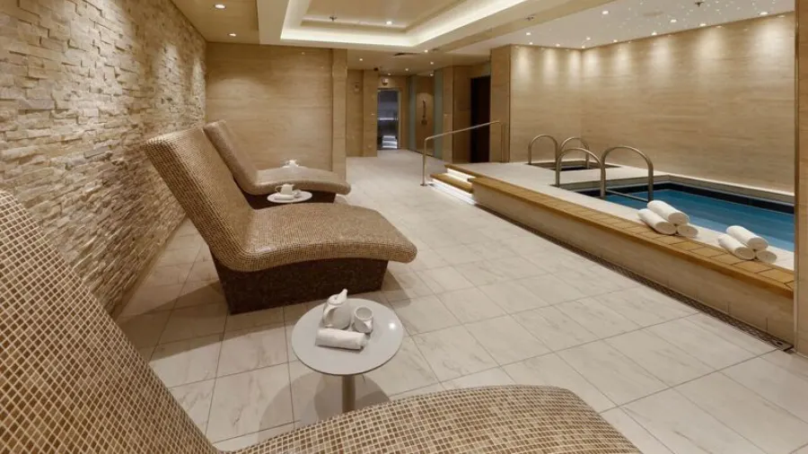 Relaxation lounge and healthy beverages at The Spa